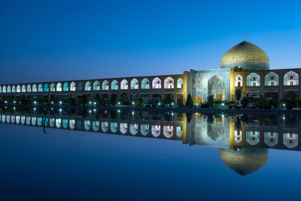 Water, Reflection, Blue, Landmark, Architecture, Building, Mosque, Sky, Reflecting pool, Night, 