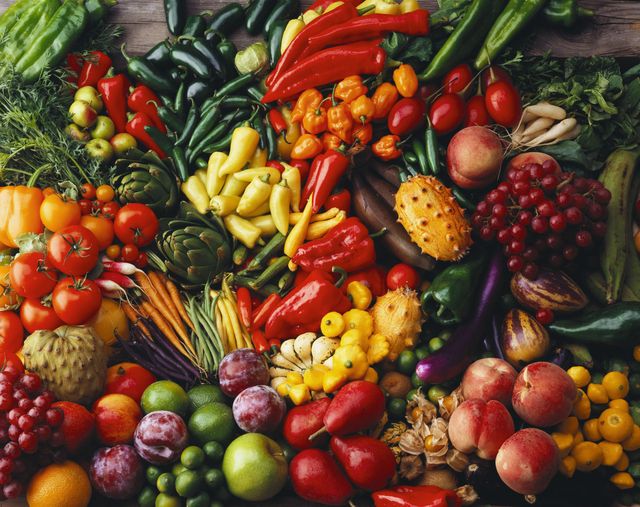 冷凍の野菜や果物は、生鮮食材より栄養価が高い!?