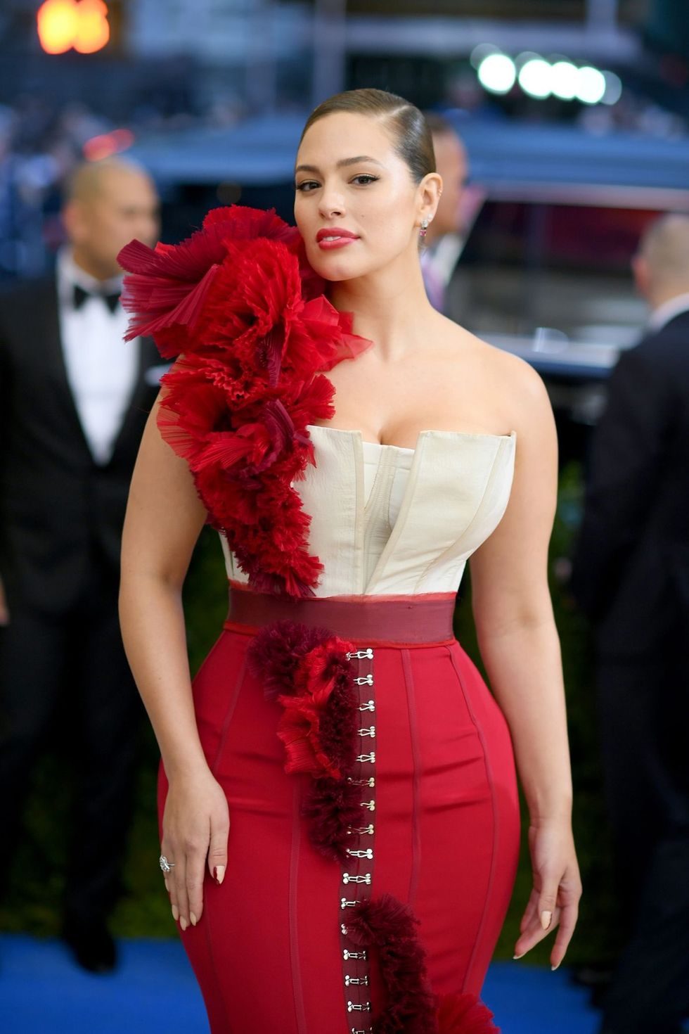 Hair, Dress, Clothing, Red, Carpet, Red carpet, Shoulder, Fashion, Hairstyle, Premiere, 