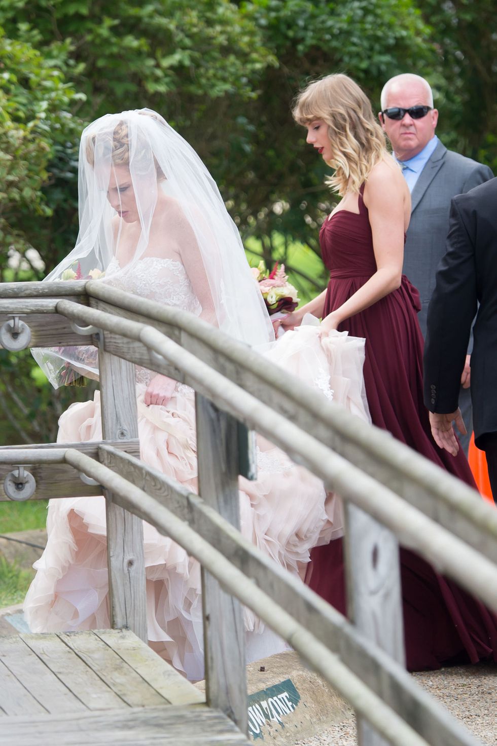 Photograph, Veil, Wedding dress, Bride, Dress, Ceremony, Wedding, Bridal clothing, Bridal veil, Bridal accessory, 