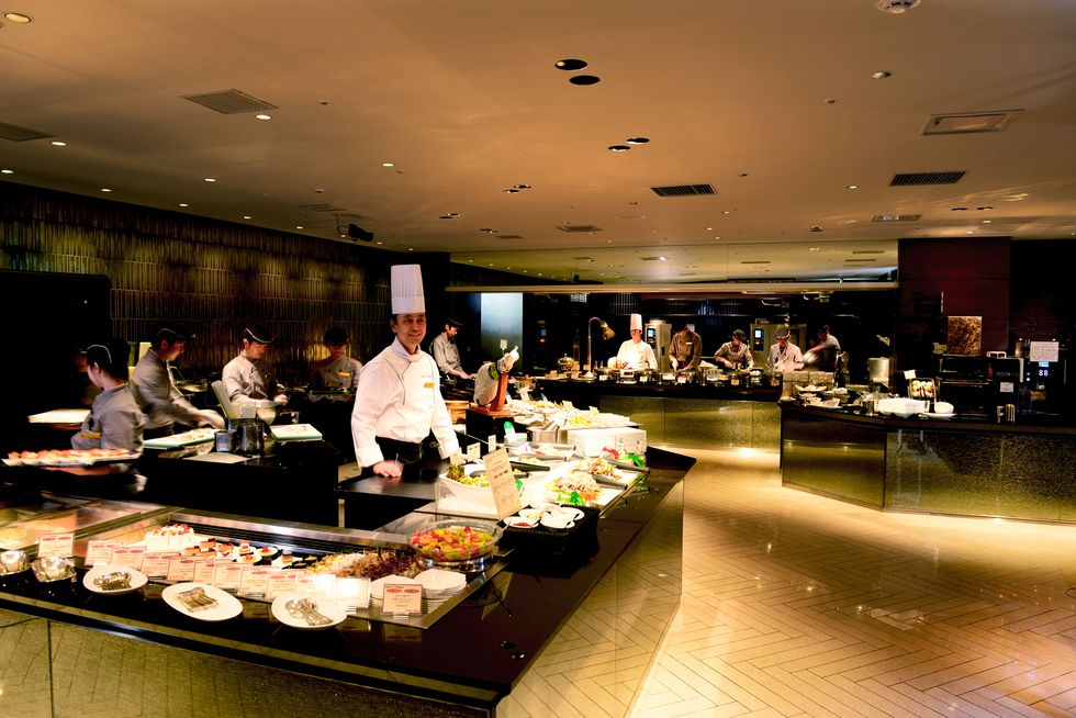 Buffet, Restaurant, Meal, Cuisine, Banquet, Cafeteria, Function hall, Rehearsal dinner, Food, À la carte food, 