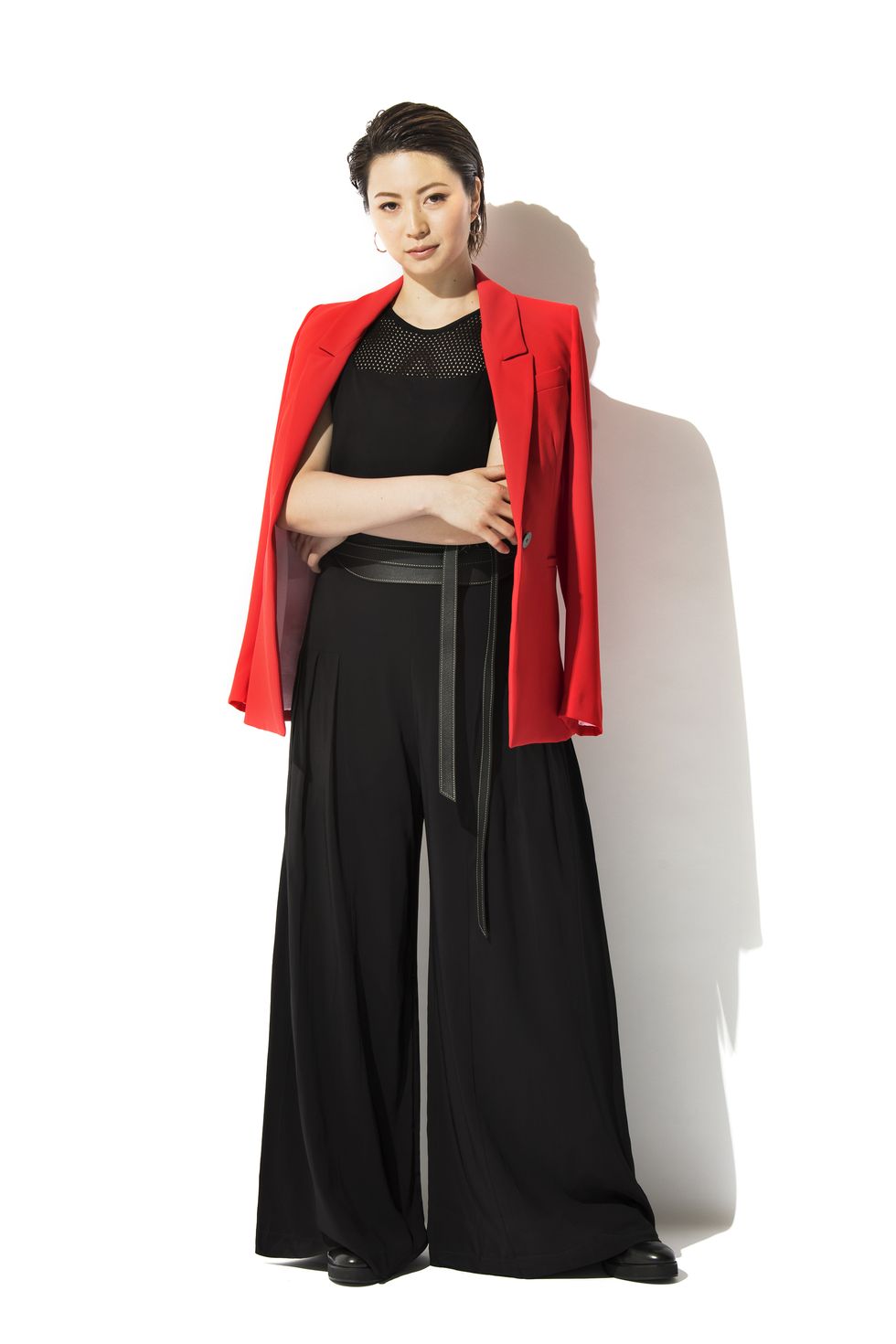Clothing, Red, Black, Outerwear, Fashion, Neck, Formal wear, Trousers, Shoulder, Sleeve, 