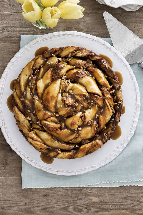 twisted sticky caramel pecan roll 