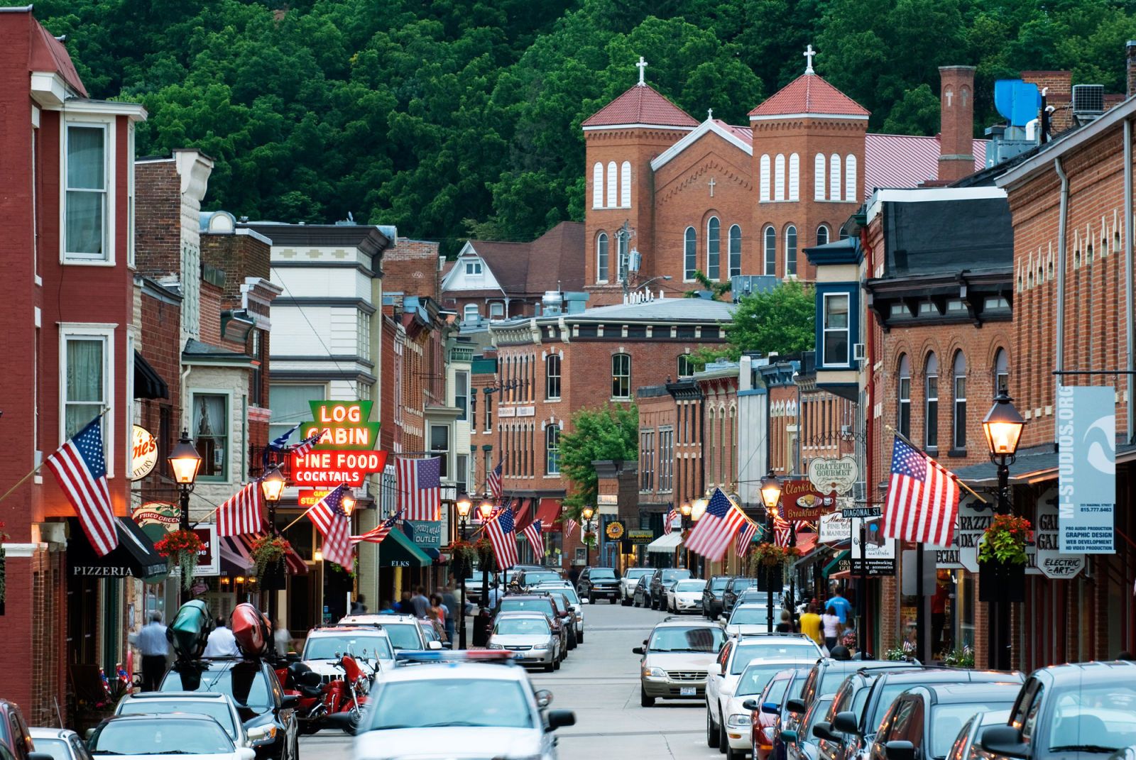 18 Best Small Towns In America - Prettiest Small Towns In America