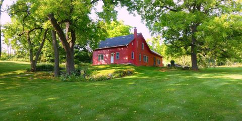 6 Adorable Little Red Houses For Sale Across The Country Country