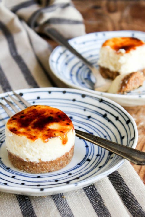 mini-cheesecazke-brulee