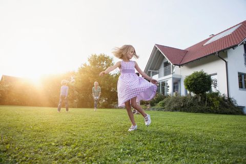 Grass, Window, Dress, Happy, People in nature, House, Sunlight, Sun, Backlighting, Lawn, 