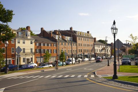 Road, Window, Town, Neighbourhood, Street, Residential area, Street light, Thoroughfare, Mixed-use, House, 