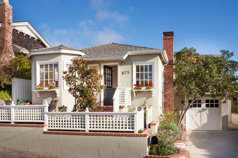 Beach House Decorating Ideas Houzz Laguna California Cottage Courtesy Of Grey Crawford