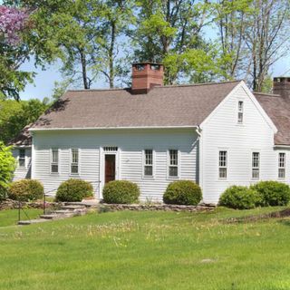 Northeastern Farmhouses for Sale - Farmhouses for Sale