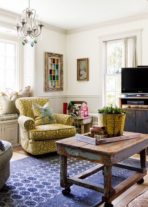 Charming Upstate New York Home Filled With Colorful Antique Finds ...