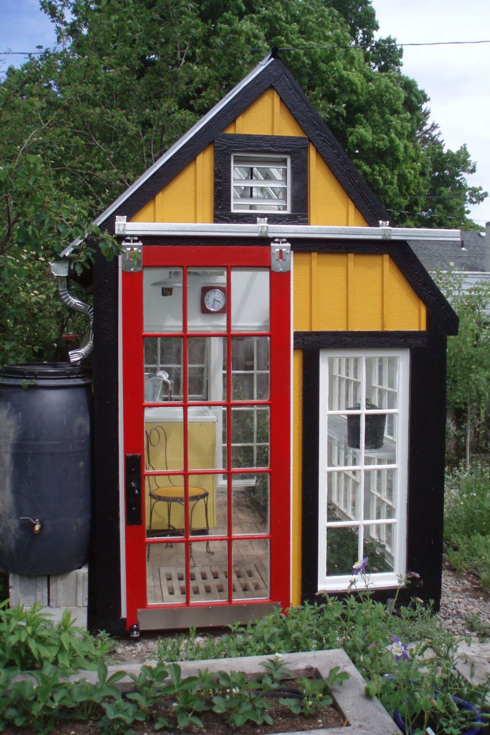 Telephone booth, Building, Shed, House, Outdoor structure, Payphone, Garden buildings, 