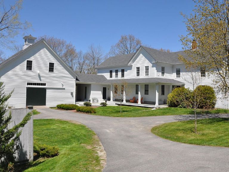 Beautiful Old Farmhouses - Historic Farmhouse Exteriors