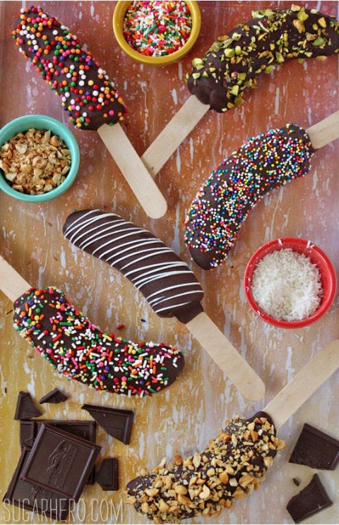 Food, Sweetness, Confectionery, Cuisine, Dessert, Ingredient, Sprinkles, Finger food, Baked goods, Candy, Food, Sweetness, Confectionery, Cuisine, Dessert, Ingredient, Sprinkles, Finger food, Baked goods, Candy,
