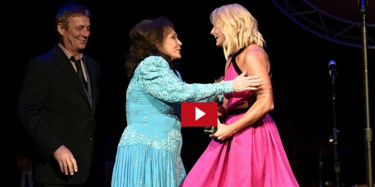 Miranda Lambert Covers Loretta Lynn— Miranda Lambert Pays Tribute To Loretta Lynn With Rated X