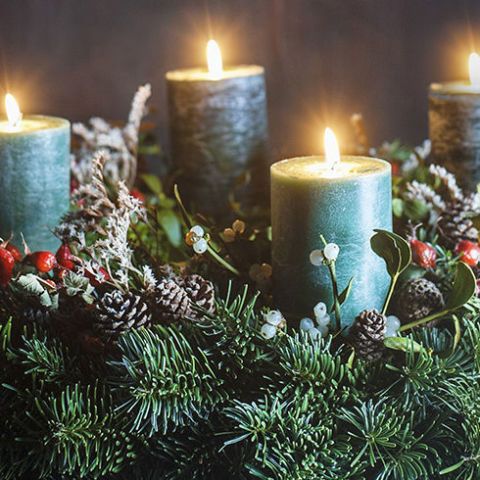 78 Greatest Christmas Quotes to Help You Deck Every Hall