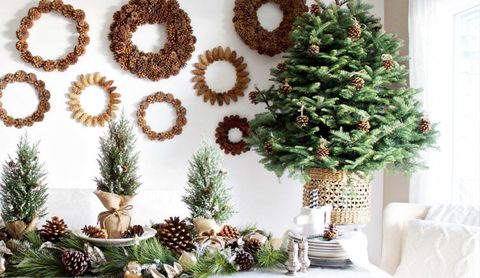 Christmas decoration, Interior design, Holiday, Christmas, Evergreen, Natural material, Christmas tree, Pine family, Ornament, Conifer, 