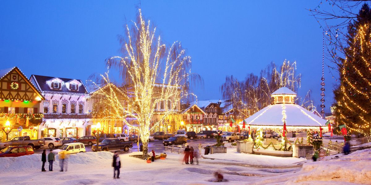 christmas towns to visit in usa