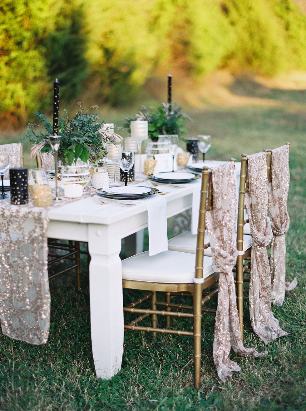 Tablecloth, Table, Furniture, Linens, Home accessories, Centrepiece, Outdoor table, Natural material, Outdoor furniture, Desk, 