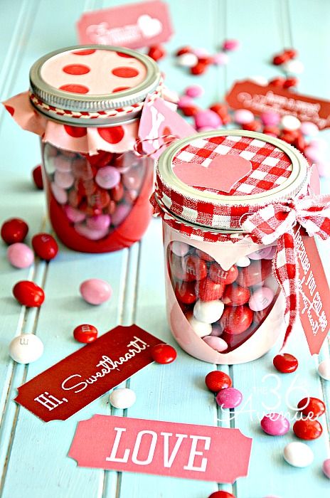 Food, Mason jar, Valentine's day, Party favor, Christmas, Heart, Drinkware, Confectionery, Cuisine, Candy, 