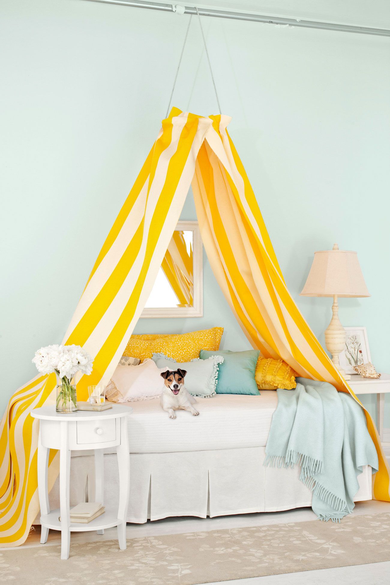 Diy canopy tent on sale for bed