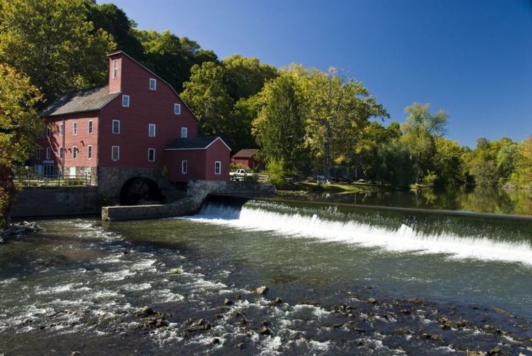 25 of the Most Beautiful Old Grist Mills In America ...