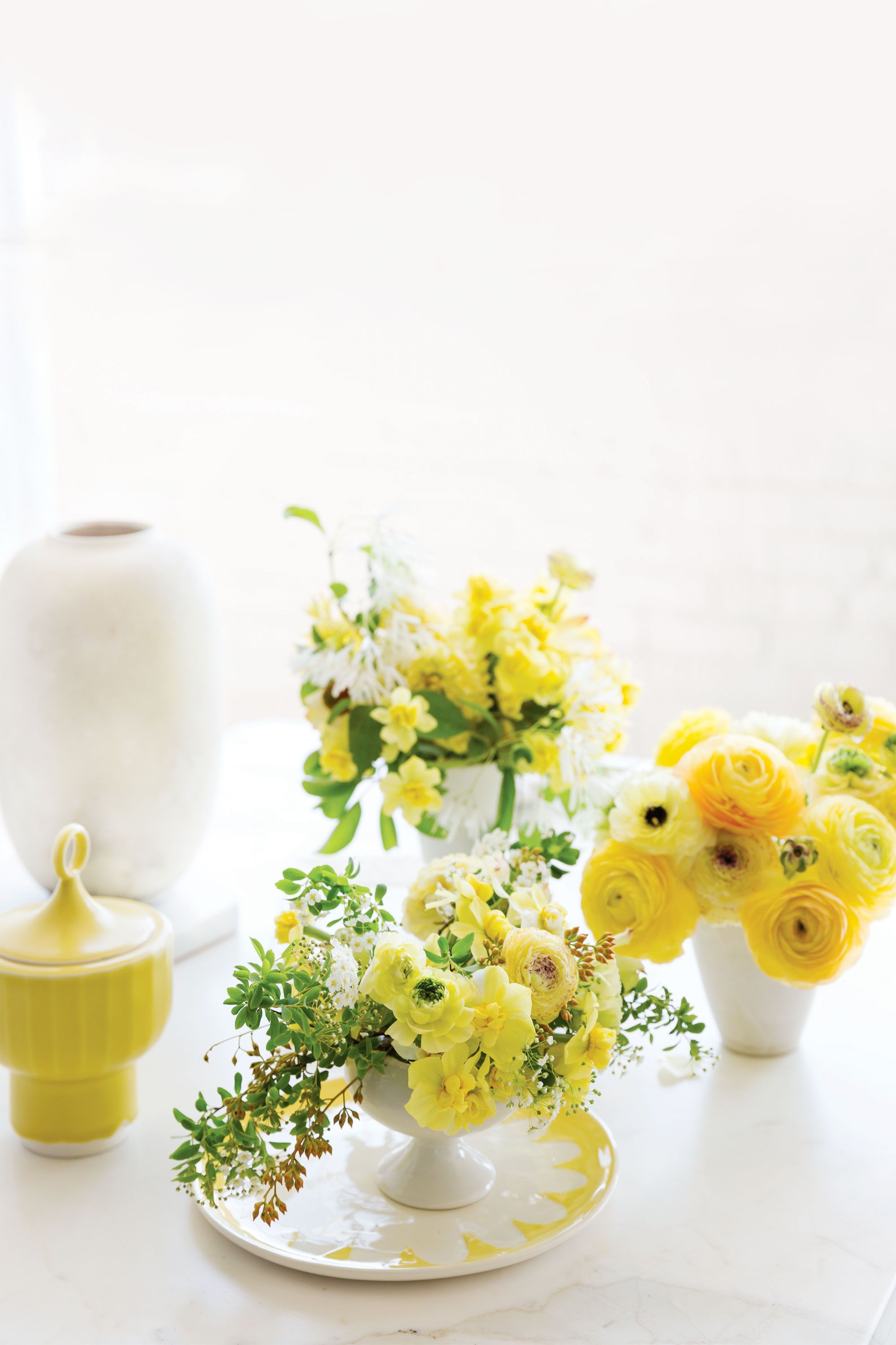 30 Easy Floral Arrangement Ideas Creative DIY Flower Arrangements