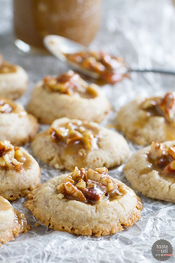 Maple Pecan Praline Macaron