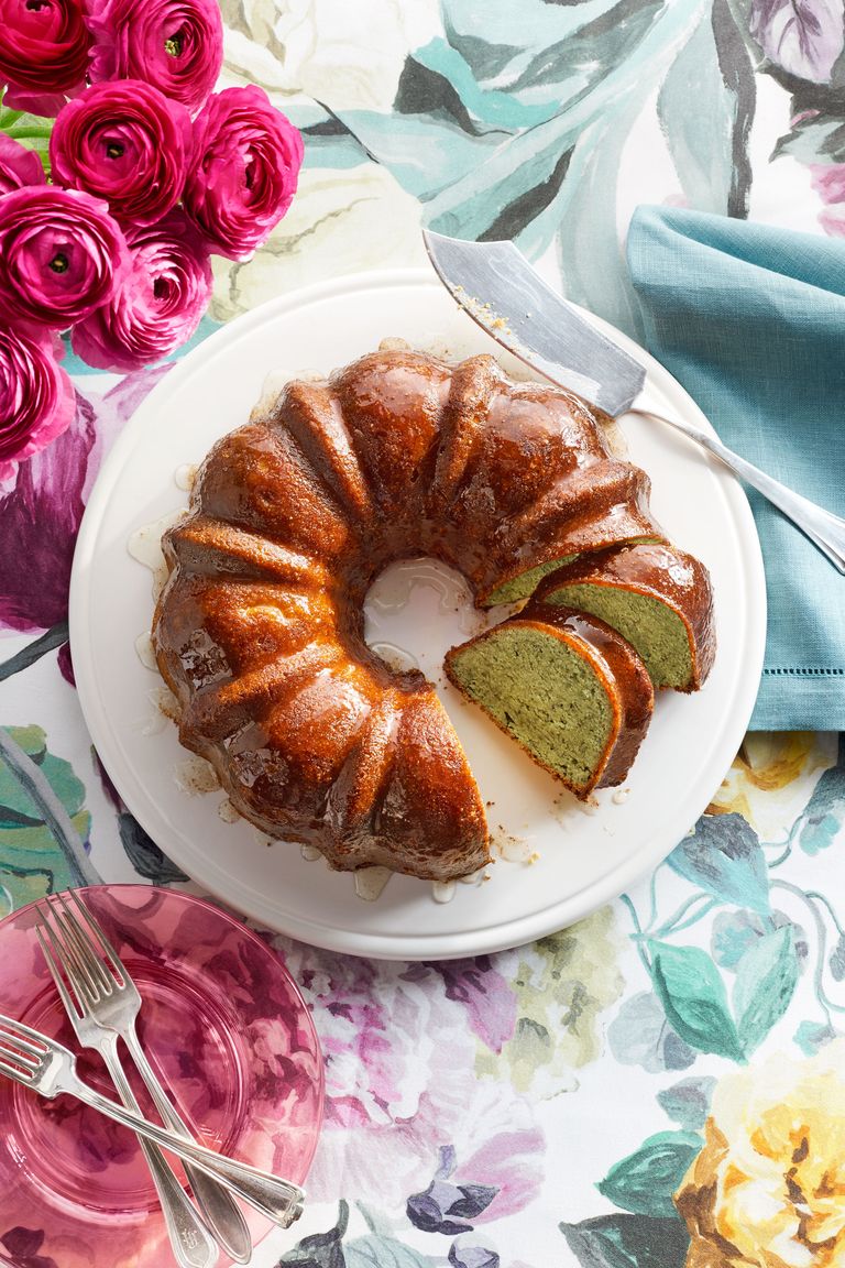 Recipe for pistachio-lemon bundt cake.