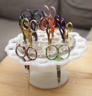 Earrings, Jewellery, Body jewelry, Metal, Natural material, Bracelet, Silver, Jewelry making, Crown, Wedding ceremony supply, 