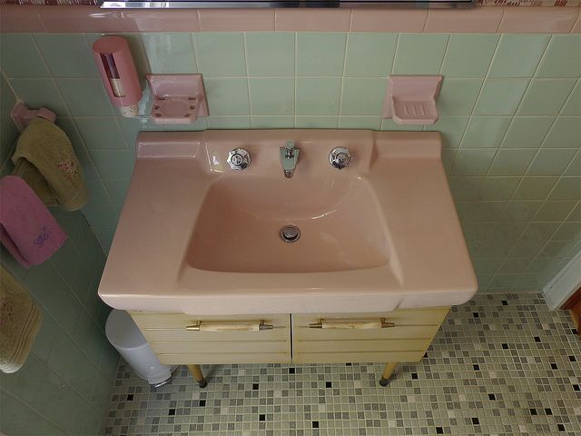 Brown, Bathroom sink, Property, Plumbing fixture, Purple, Tile, Floor, Room, Wall, Tap, 