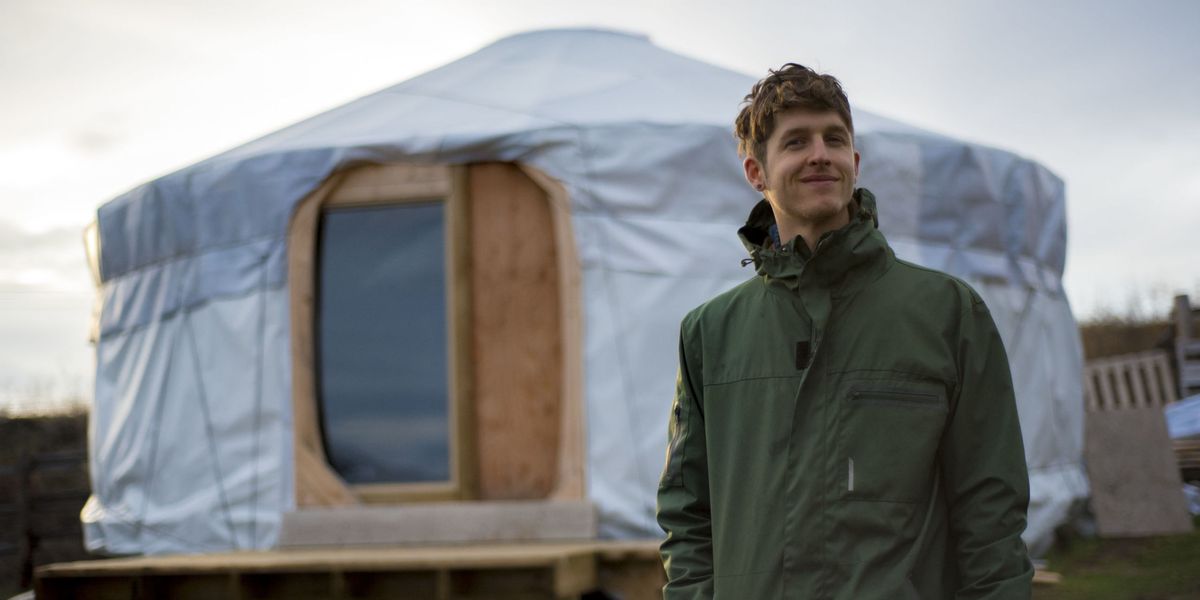 College Student Build His Own Yurt - Michael Jeffery Yurt