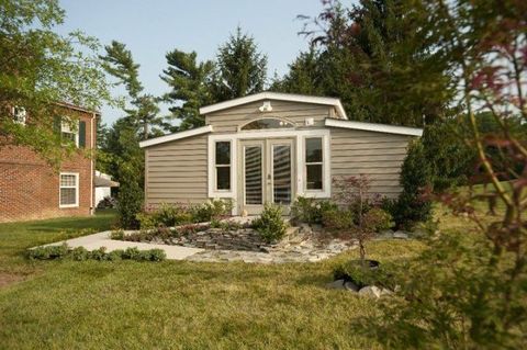 What Are Granny Pods All About Prefab Backyard Elder Cottages