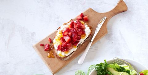 ricotta  strawberry toast recipe