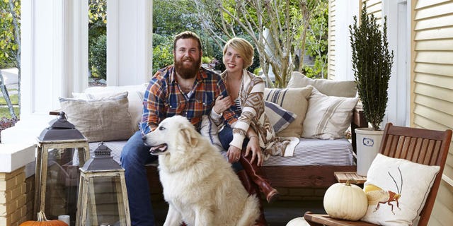 Tour Ben And Erin Napier S House Home Town House Tour In Laurel Mississippi