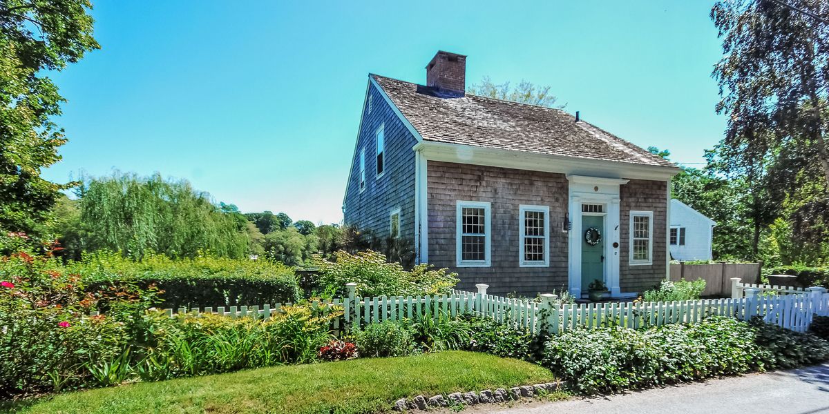 One of Cape Cod's Oldest Houses for Sale - 17 Grover Street