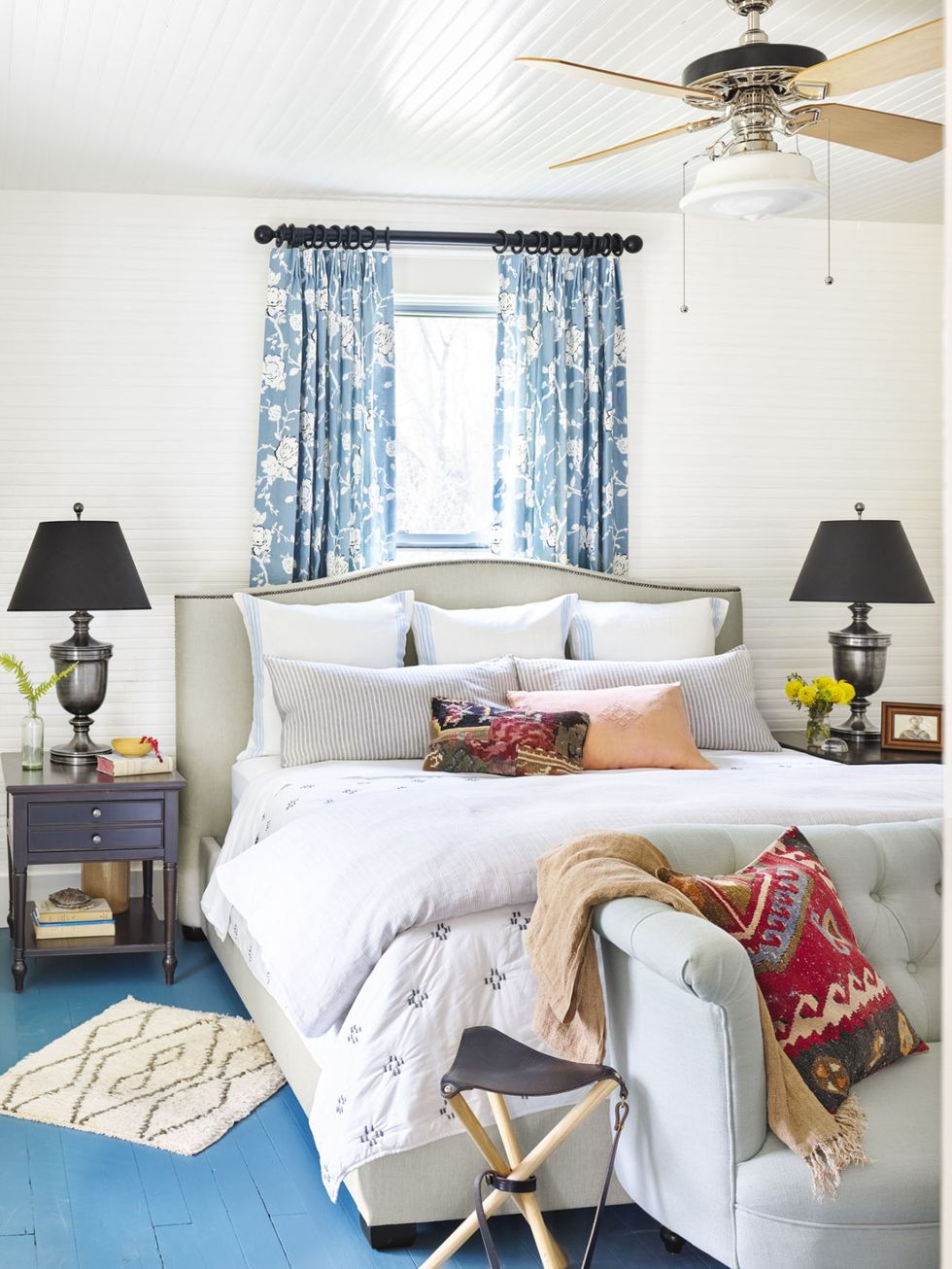 Blue, Room, Interior design, Lighting, Wall, Textile, Home, Lamp, Floor, Bedding, 