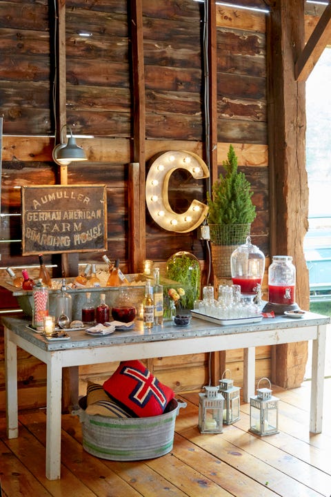 Red Barn Decorating Ideas - Barn Outdoor Party