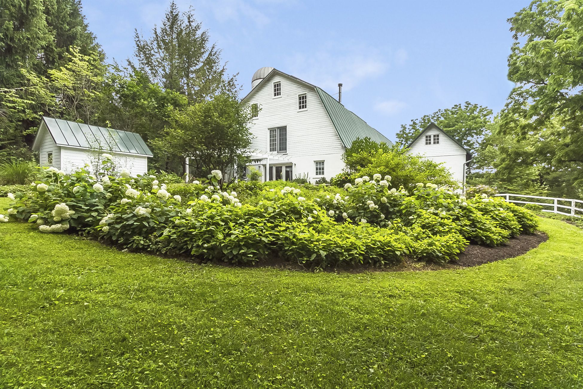 7 Barns Converted Into Charming Homes For Sale Real Estate Listings