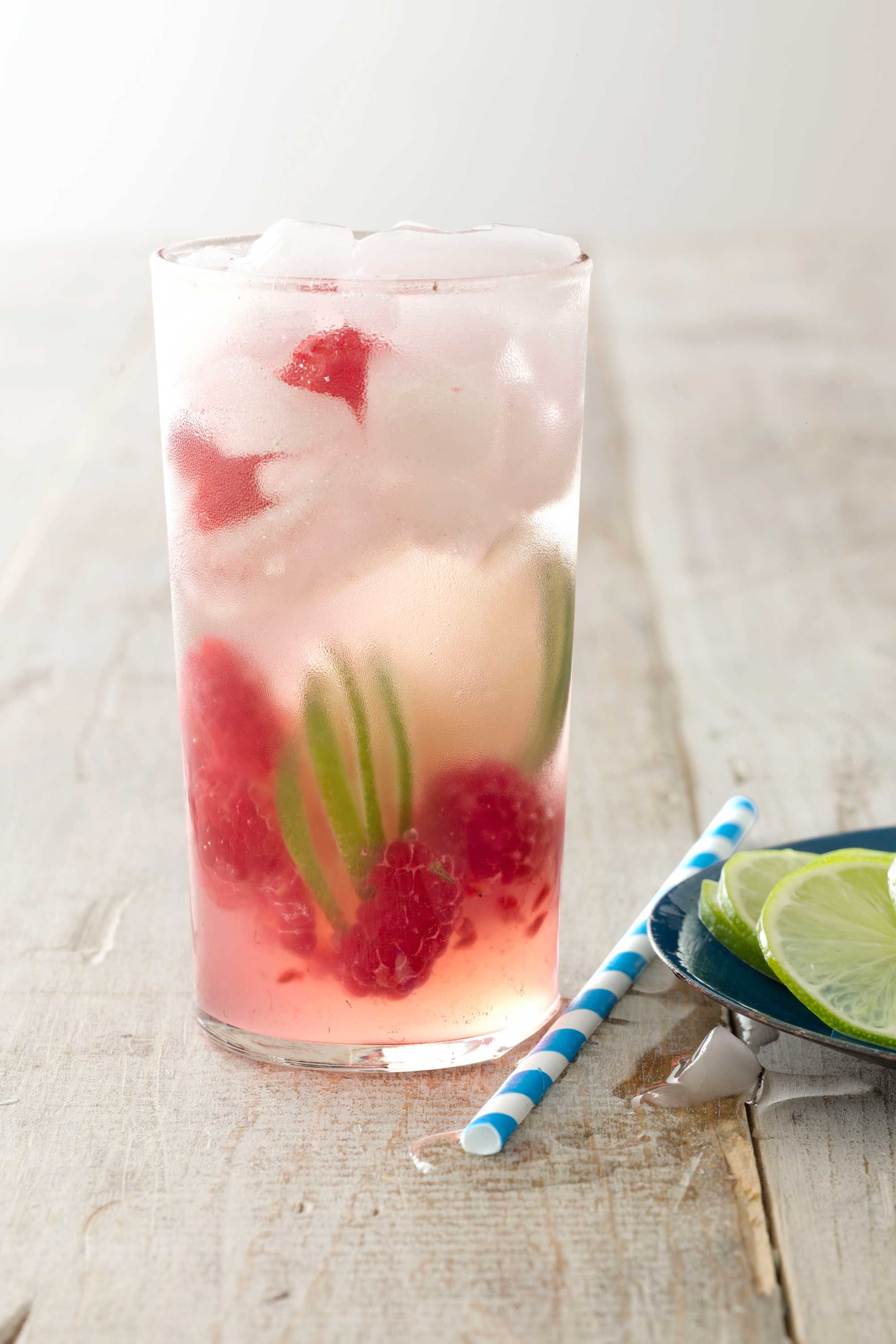 30 Easy Summer Cocktails - Best Recipes For Refreshing Summer Drinks