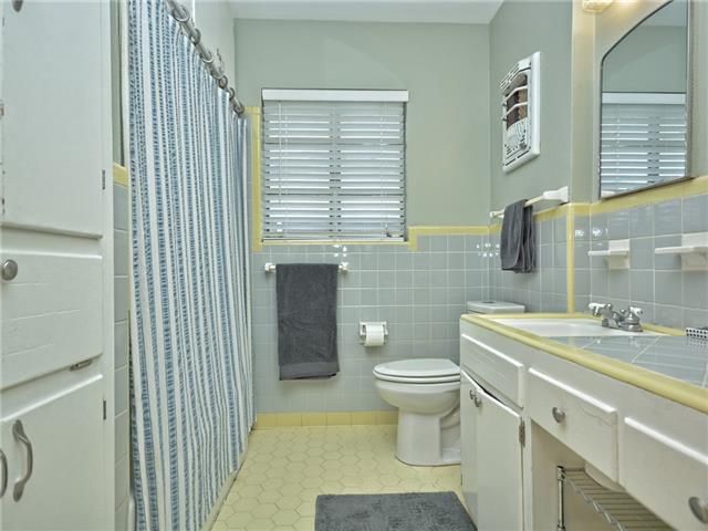 Plumbing fixture, Room, Bathroom sink, Floor, Architecture, Property, Interior design, Tile, Flooring, Tap, 