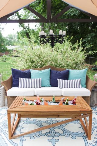 Diy Outdoor Coffee Table How To Make, Outdoor Side Table Decor