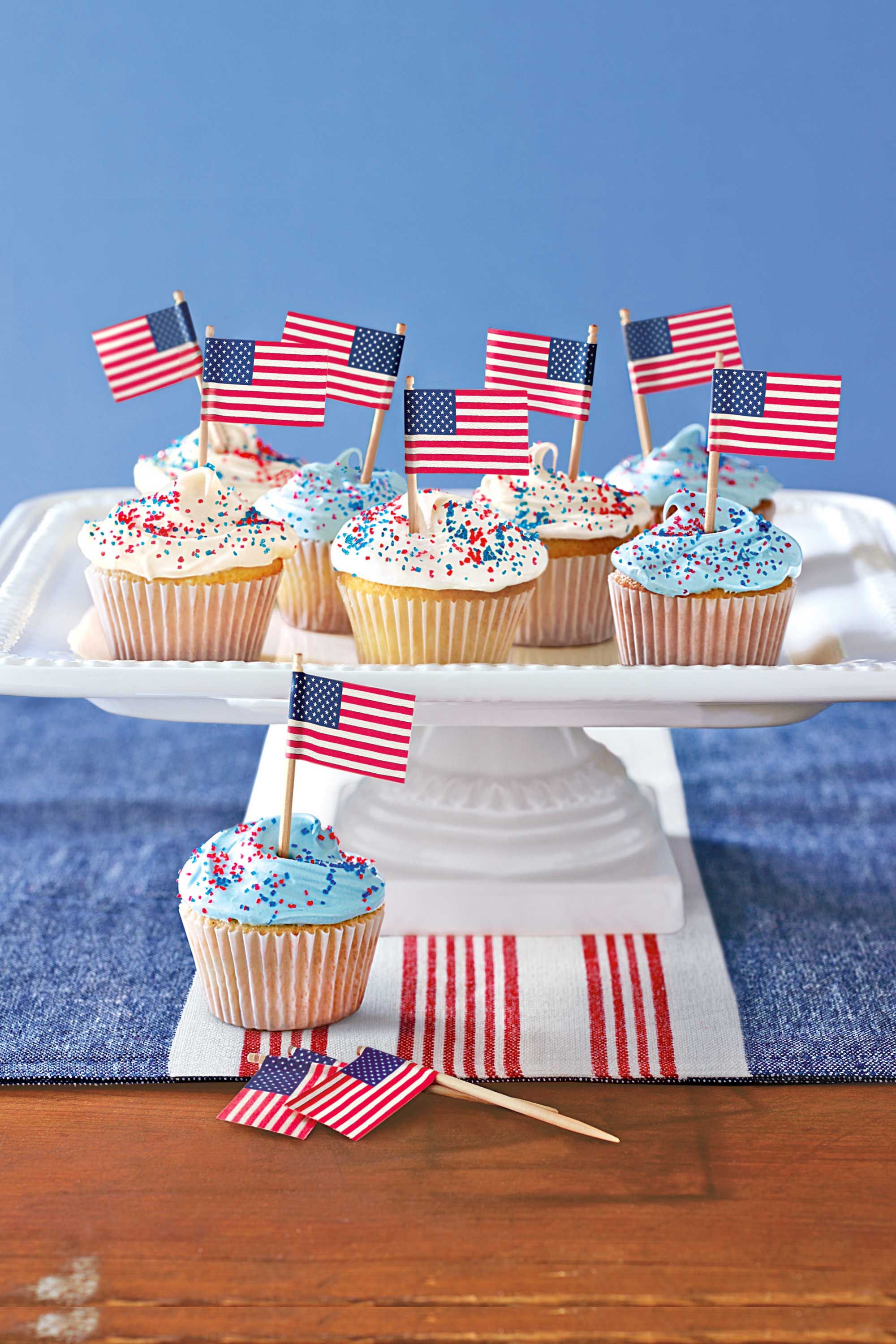 25 Best 4th of July Cakes - July 4th Cake Decorating Ideas