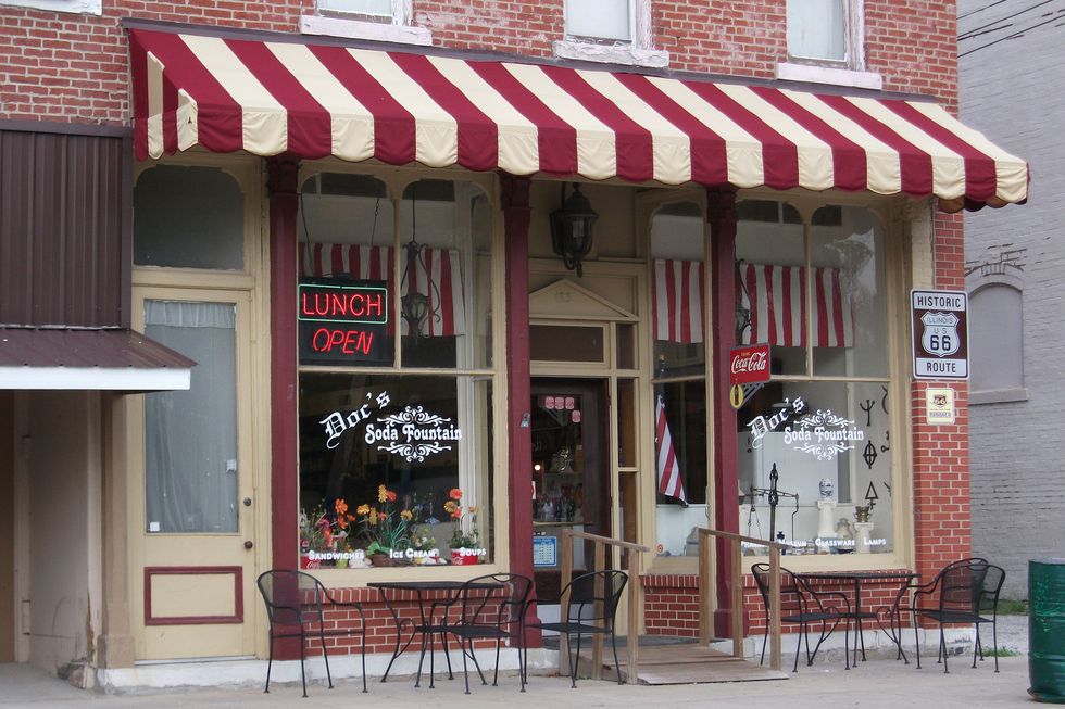 14 of the Most Charming Old-Fashioned Soda Fountains In America — Old ...