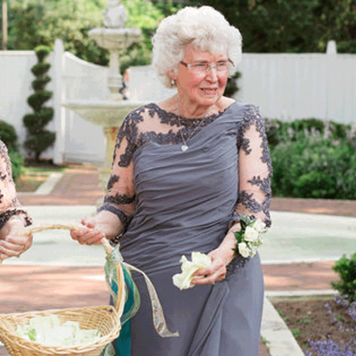 Grandma Flower Girls Entertain Wedding