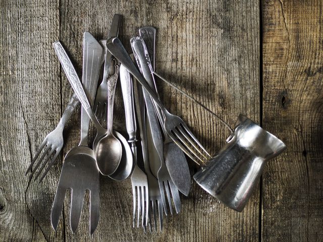 Kitchen utensil, Metal, Household hardware, Steel, Cutlery, Tool, Iron, Still life photography, Silver, Household silver, 