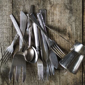Kitchen utensil, Metal, Household hardware, Steel, Cutlery, Tool, Iron, Still life photography, Silver, Household silver, 