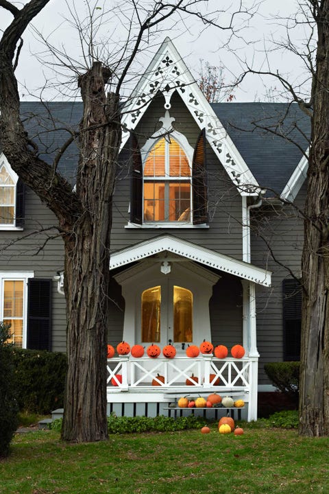 outdoor halloween decorations jack-o-lanterns