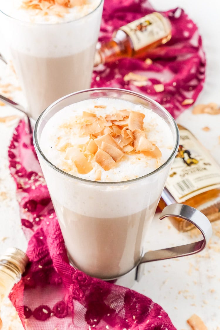 41 Hot Winter Drinks - Easy Recipes for Warm Holiday Drinks