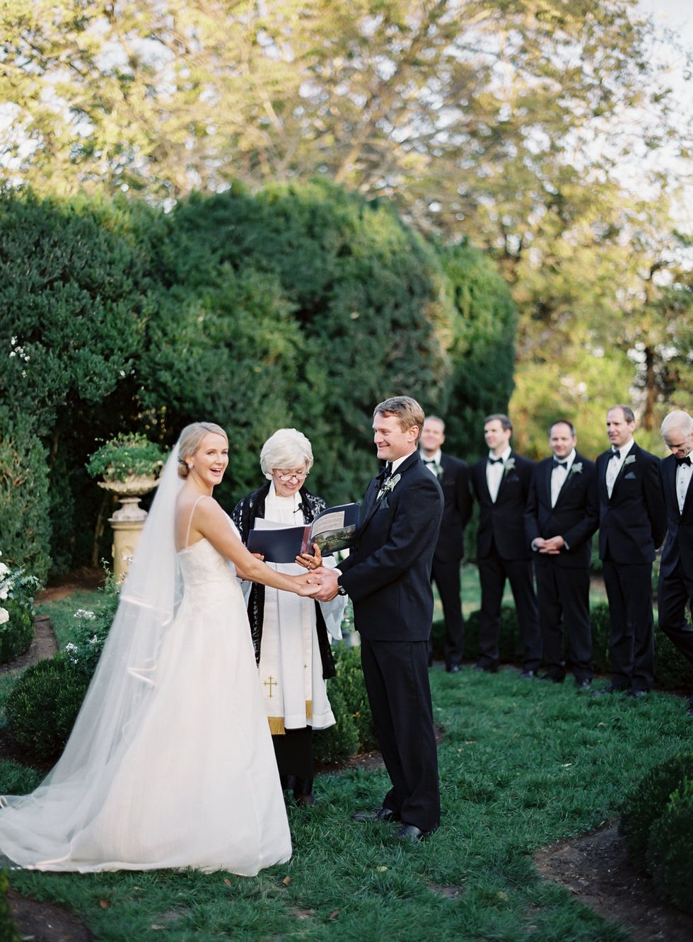 This Bride Only Wanted One Special Person to Officiate Her Wedding—Her ...